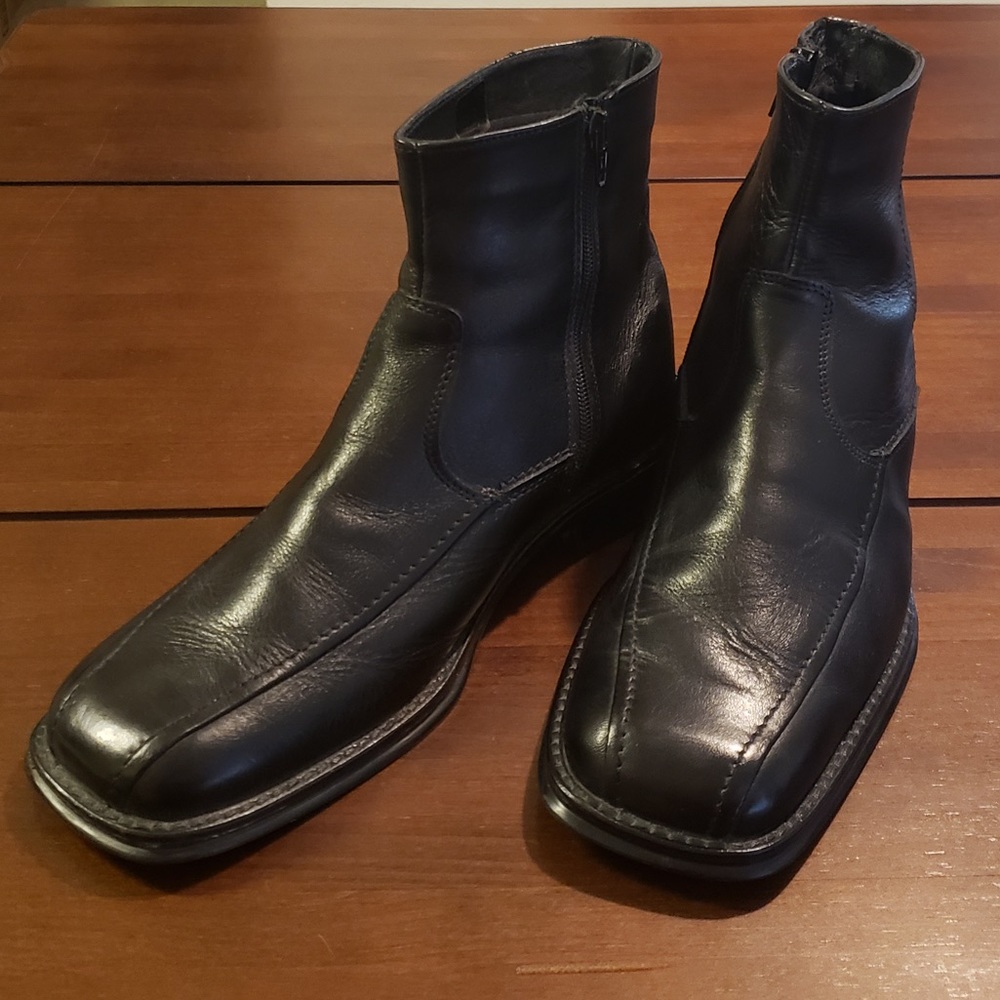 Aldo Men’s Square Toe Side Zipper Boots Size 42EU